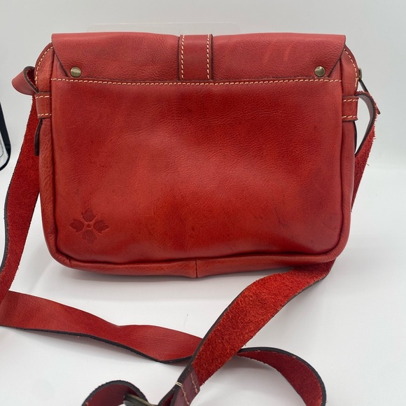 Vintage Patricia Nash Praga Flap Genuine Red Leather Crossbody Bag Purse - Picture 4 of 9